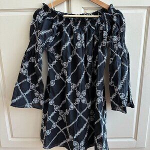 Black & White Off the Shoulder Bathing Suit Coverup Size Small